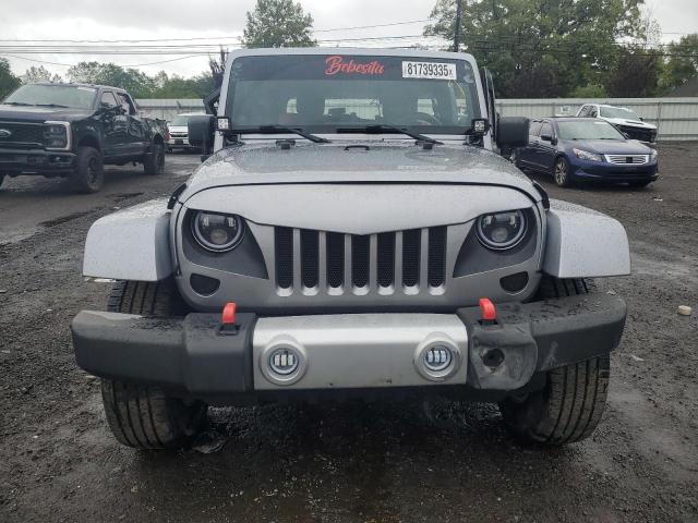 1C4HJWEG3DL600024 - 2013 JEEP WRANGLER U SAHARA ვერცხლისფერი ფოტო 5