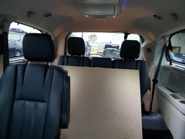 2C4RC1CG9GR118867 - 2016 CHRYSLER TOWN & COU TOURING L SILVER photo 10