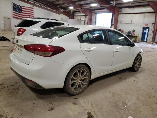 3KPFK4A76JE218783 - 2018 KIA FORTE LX WHITE photo 3