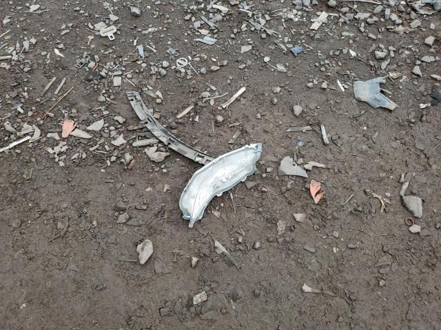 4T1BF1FK0FU116043 - 2015 TOYOTA CAMRY LE WHITE photo 12