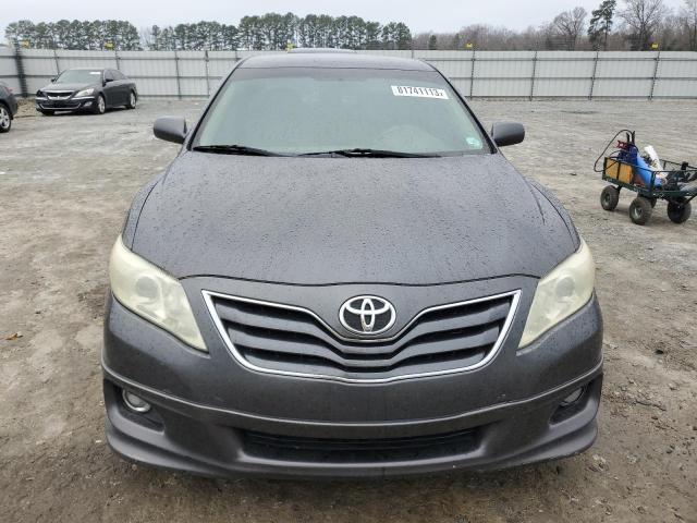 4T1BF3EK5BU138272 - 2011 TOYOTA CAMRY BASE CHARCOAL photo 5