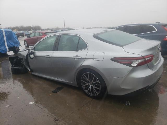 4T1F31AK6MU548635 - 2021 TOYOTA CAMRY XLE GRAY photo 2