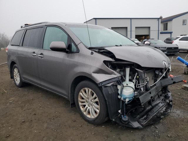 5TDYK3DC1ES408224 - 2014 TOYOTA SIENNA XLE GRAY photo 4