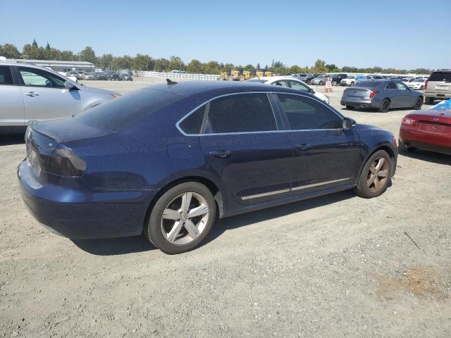 1VWBP7A37DC087869 - 2013 VOLKSWAGEN PASSAT SE أزرق صورة 3