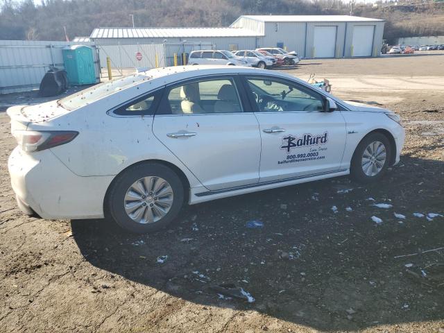 KMHE24L10GA009504 - 2016 HYUNDAI SONATA HYBRID WHITE photo 3