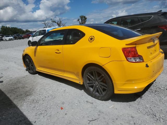 JTKJF5C77C3023411 - 2012 TOYOTA SCION TC Gelb Foto 2