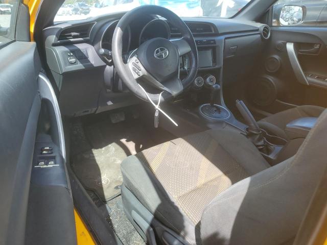 JTKJF5C77C3023411 - 2012 TOYOTA SCION TC Gelb Foto 8