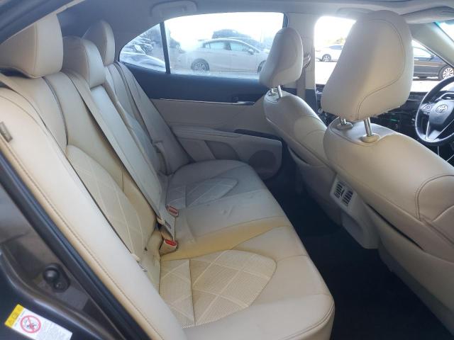 4T1B11HK3JU035638 - 2018 TOYOTA CAMRY L 灰色 照片 10