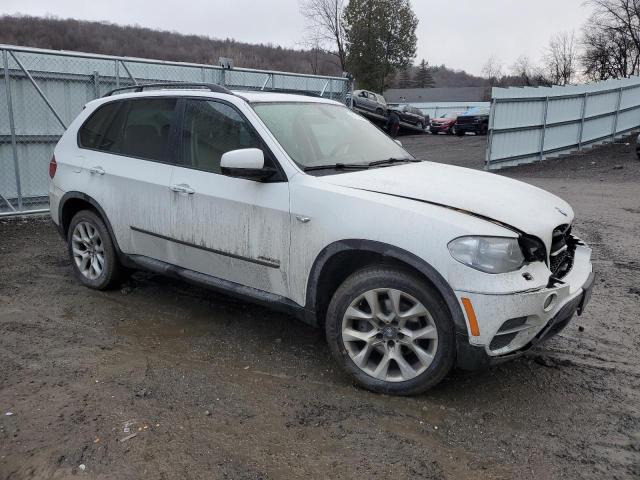 5UXZV4C53CL987962 - 2012 BMW X5 XDRIVE35I WHITE photo 4