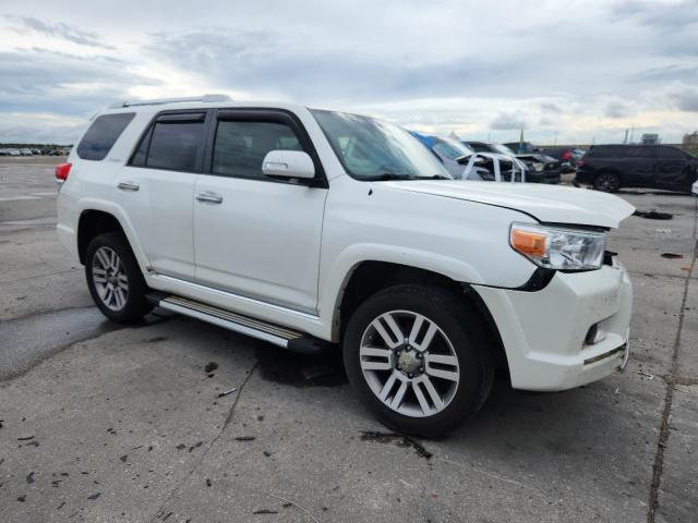 JTEZU5JRXC5036156 - 2012 TOYOTA 4RUNNER SR5 თეთრი ფოტო 4