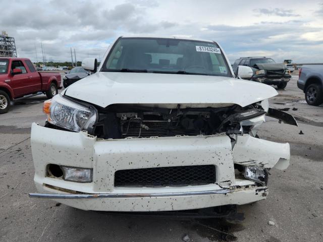 JTEZU5JRXC5036156 - 2012 TOYOTA 4RUNNER SR5 თეთრი ფოტო 5