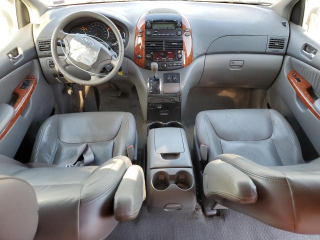 5TDBK22CX8S010937 - 2008 TOYOTA SIENNA XLE SILVER photo 8