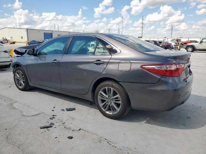 4T1BF1FK3HU307054 - 2017 TOYOTA CAMRY LE ნაცრისფერი ფოტო 2