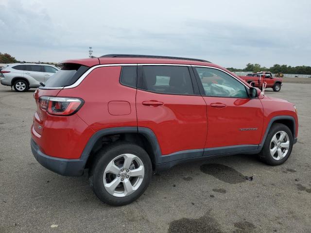 3C4NJDBB0KT818391 - 2019 JEEP COMPASS LATITUDE أحمر صورة 3