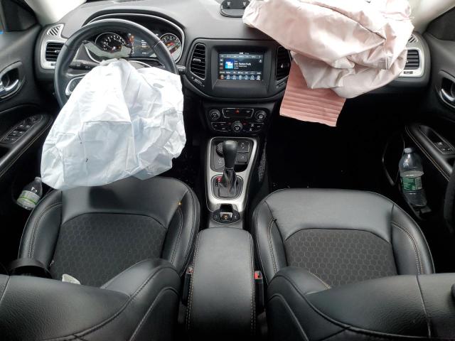 3C4NJDBB0KT818391 - 2019 JEEP COMPASS LATITUDE أحمر صورة 8