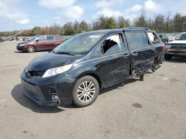 2020 TOYOTA SIENNA XLE, 