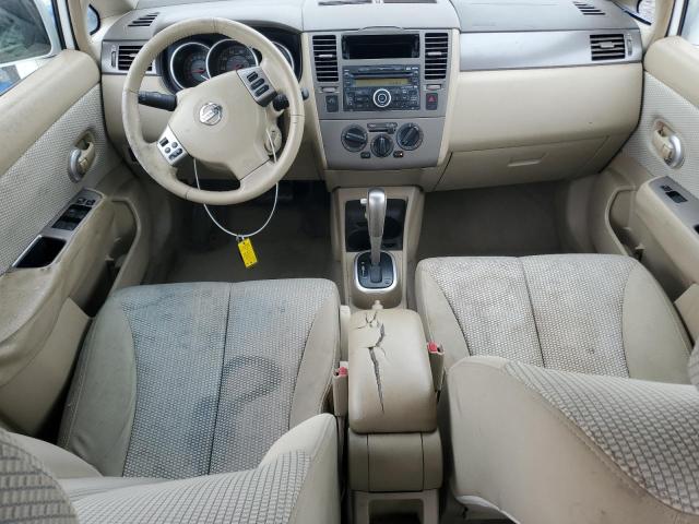 3N1BC11E89L394494 - 2009 NISSAN VERSA S WHITE photo 8