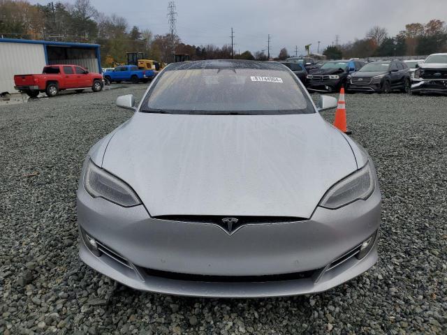 5YJSA1E20JF267681 - 2018 TESLA MODEL S Gümüş foto 5