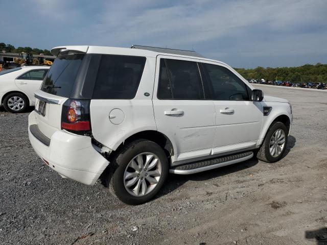 SALFP2BG8FH421267 - 2015 LAND ROVER LR2 SE WHITE photo 3