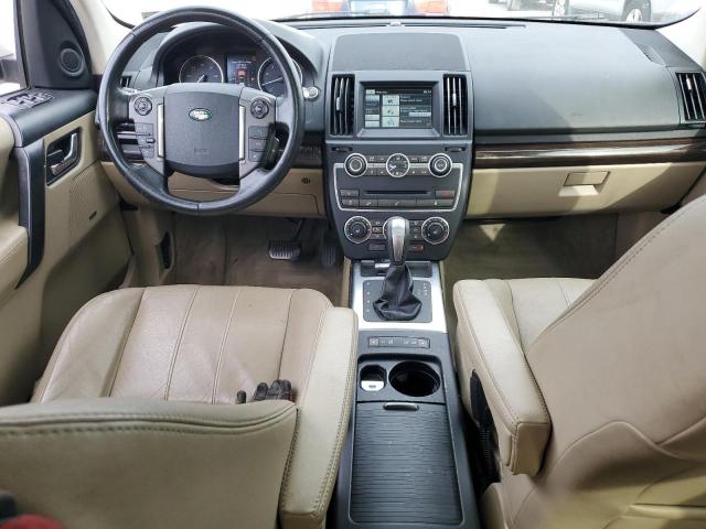 SALFP2BG8FH421267 - 2015 LAND ROVER LR2 SE WHITE photo 8