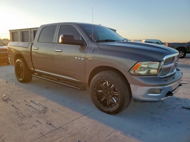 1D3HV13T19J517211 - 2009 DODGE RAM 1500 TAN photo 4