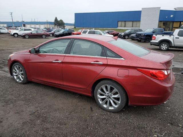 5NPEC4AC2CH429368 - 2012 HYUNDAI SONATA SE RED photo 2