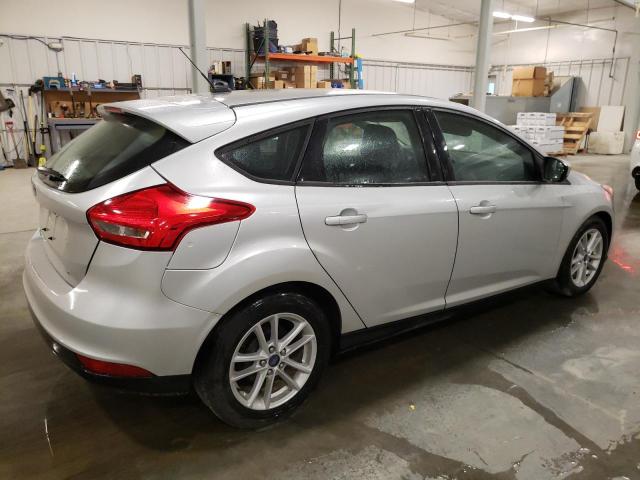 1FADP3K20JL251717 - 2018 FORD FOCUS SE SILVER photo 3