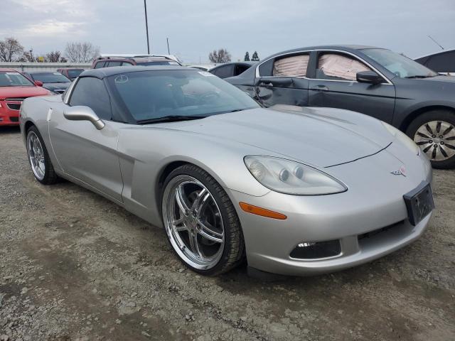 1G1YY24UX55108469 - 2005 CHEVROLET CORVETTE SILVER photo 4