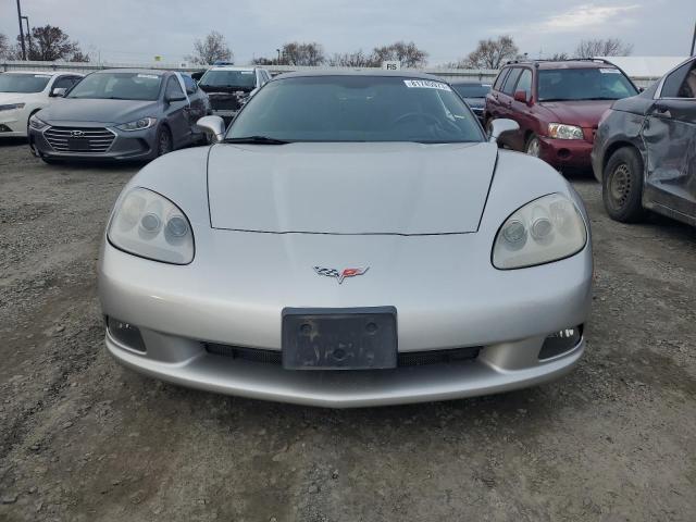 1G1YY24UX55108469 - 2005 CHEVROLET CORVETTE SILVER photo 5