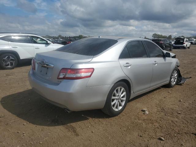 4T4BF3EK7AR030983 - 2010 TOYOTA CAMRY BASE SILVER photo 3