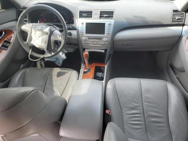 4T4BF3EK7AR030983 - 2010 TOYOTA CAMRY BASE SILVER photo 8