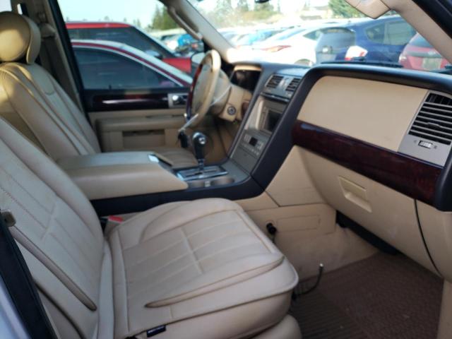 5LMFU285X6LJ11830 - 2006 LINCOLN NAVIGATOR თეთრი ფოტო 7