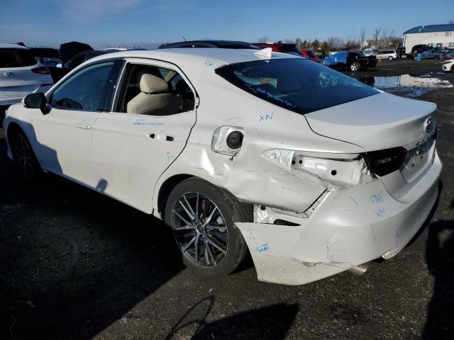 4T1F31AK8NU043634 - 2022 TOYOTA CAMRY XLE WHITE photo 2