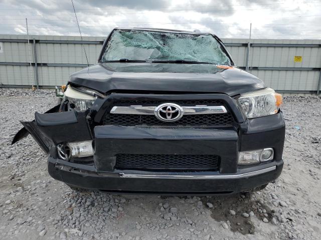 JTEZU5JRXB5031067 - 2011 TOYOTA 4RUNNER SR5 შავი ფოტო 5