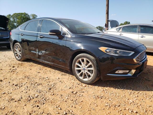3FA6P0HD7HR321094 - 2017 FORD FUSION SE BLACK photo 4
