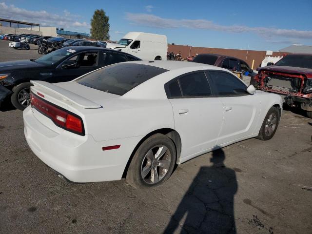 2C3CDXBG4DH711176 - 2013 DODGE CHARGER SE WHITE photo 3