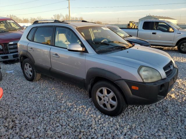 KM8JN12D55U118682 - 2005 HYUNDAI TUCSON GLS GRAY photo 4