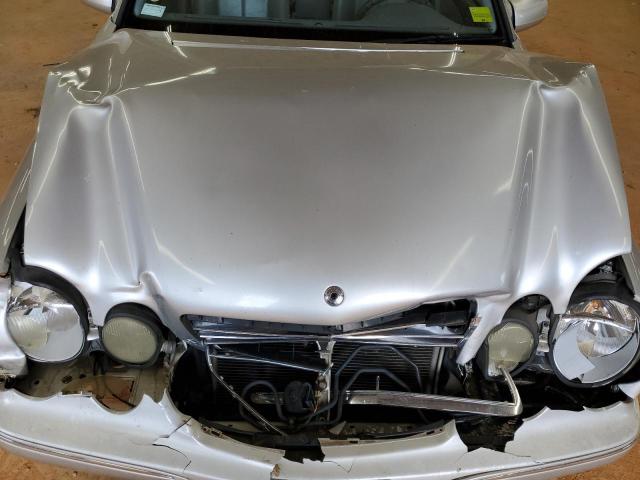 WDBJH65J92B422100 - 2002 MERCEDES-BENZ E 320 ვერცხლისფერი ფოტო 11