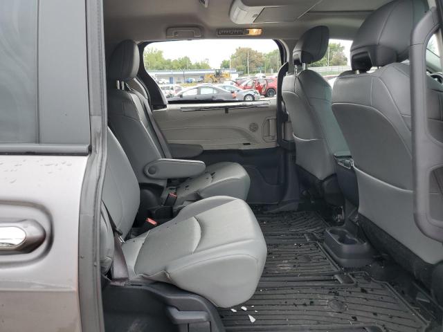 5TDJSKFC0PS099065 - 2023 TOYOTA SIENNA XLE GRAY photo 11