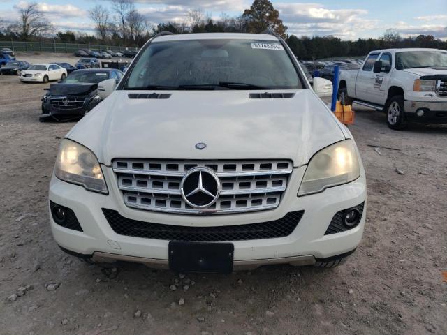 4JGBB8GB4BA636860 - 2011 MERCEDES-BENZ ML 350 4MATIC WHITE photo 5