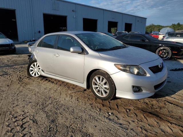 2T1BU4EE8AC454478 - 2010 TOYOTA COROLLA BASE SILVER photo 4
