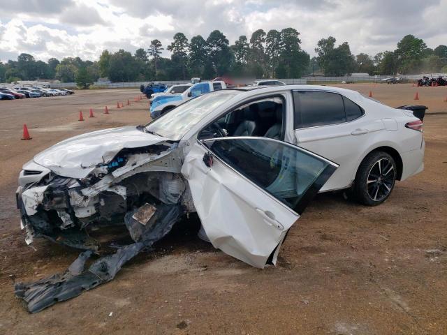 2019 TOYOTA CAMRY XSE, 
