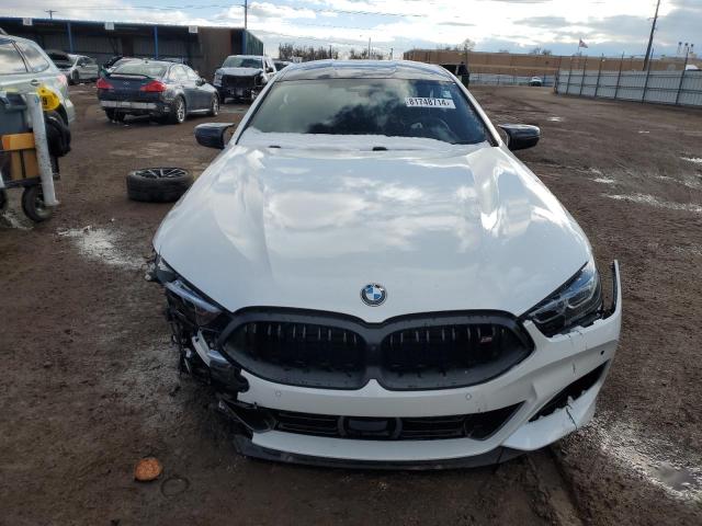 WBAGV8C06RCR92101 - 2024 BMW M850XI WHITE photo 5