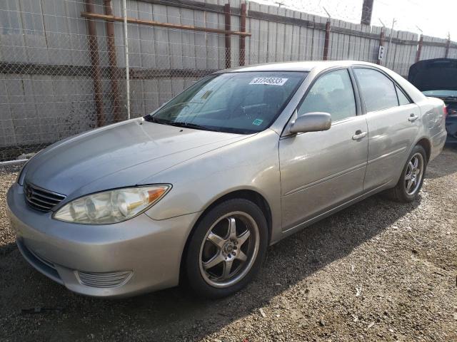 4T1BE32K35U601957 - 2005 TOYOTA CAMRY LE GRAY photo 1
