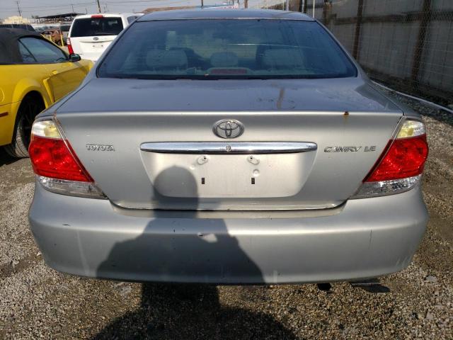 4T1BE32K35U601957 - 2005 TOYOTA CAMRY LE GRAY photo 6