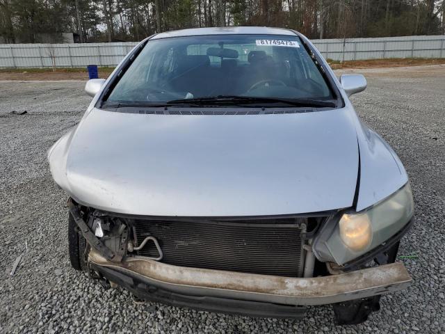 2HGFA1F69AH507504 - 2010 HONDA CIVIC LX-S فضي صورة 5