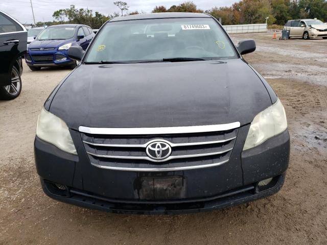 4T1BK36B55U018678 - 2005 TOYOTA AVALON XL BLACK photo 5