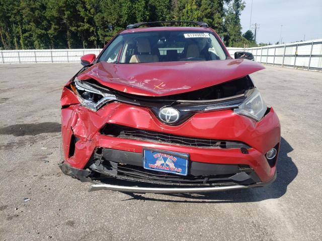 JTMRFREV1HJ118367 - 2017 TOYOTA RAV4 XLE RED photo 5