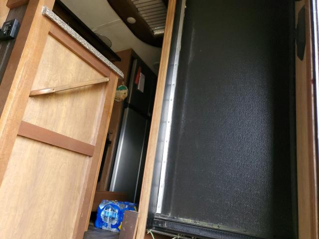 4YDF38222H4700635 - 2017 KEYSTONE MONTANA 米色 照片 5