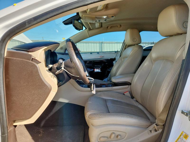 1G4GB5G32GF242488 - 2016 BUICK LACROSSE Ақ фото 7